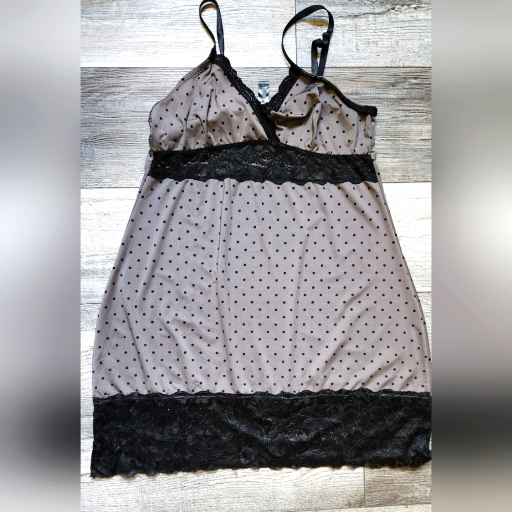 Marilyn Monroe Intimates Grey/Black Polka-dot Sleep Slip
